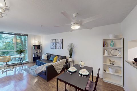 8420 Jellicoe Street 302 Vancouver BC V5S 4T1