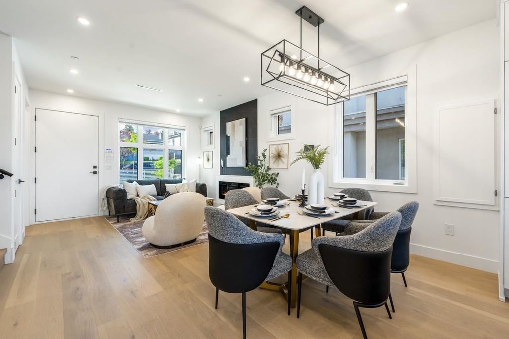 listing image 1103826224184591783