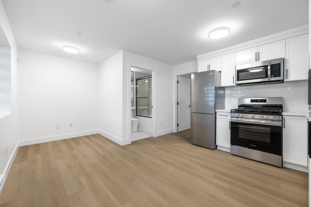 listing image 1106929420095873724