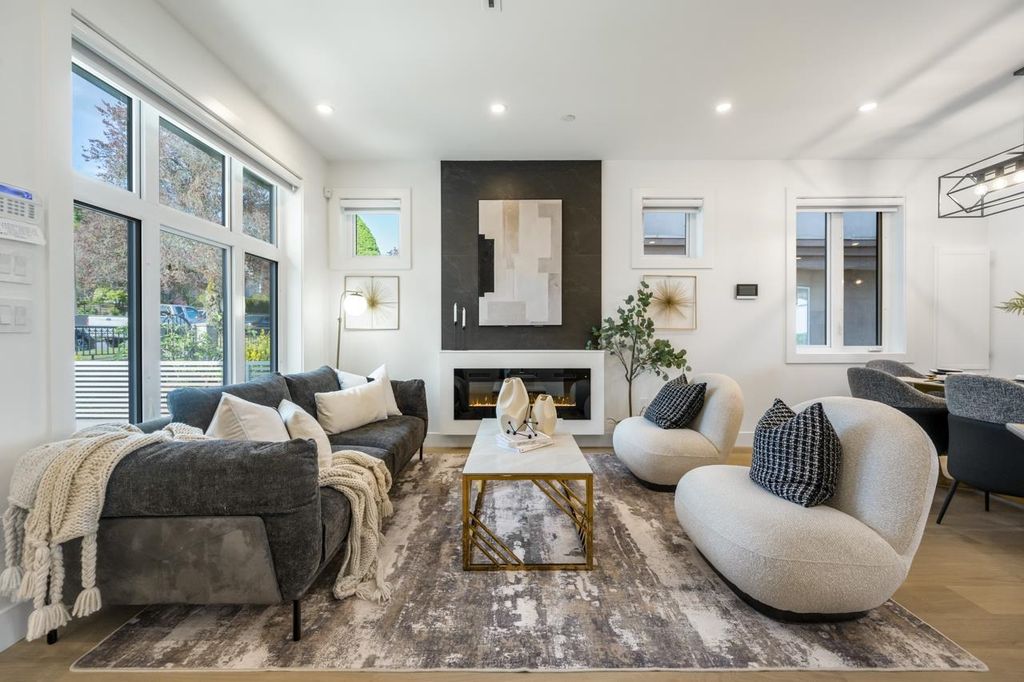 listing image 1104273331730023593