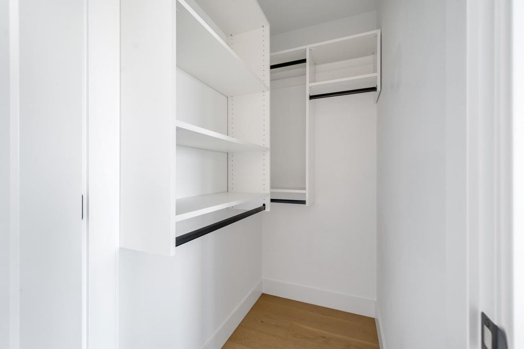 listing image 1105409020483232365