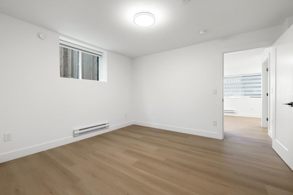 listing image 1102024012776658223