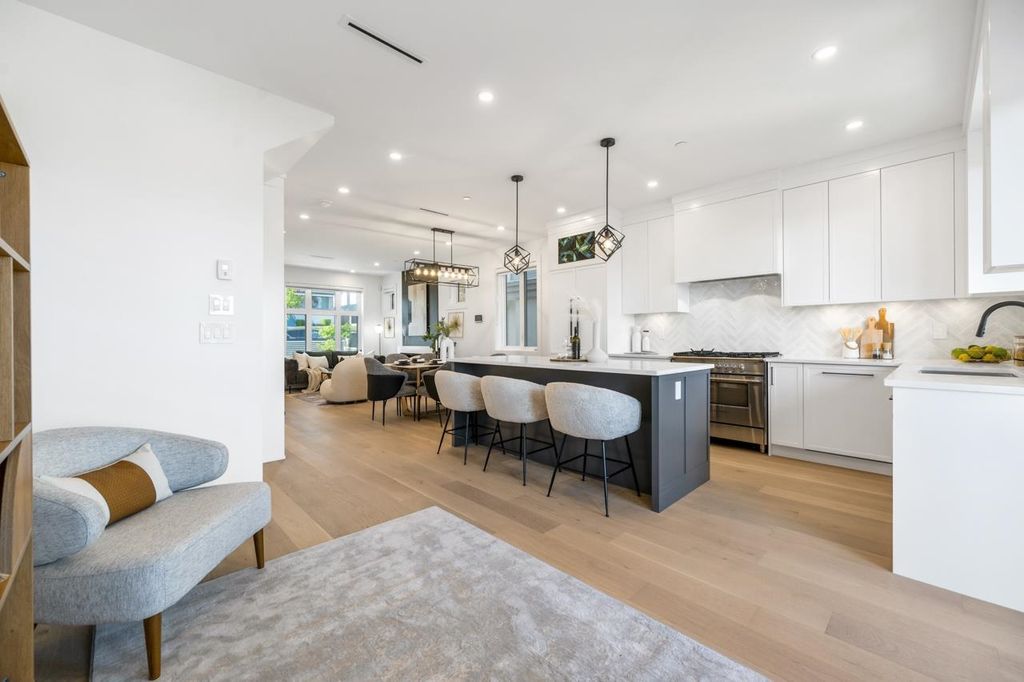 listing image 1100729171234359722