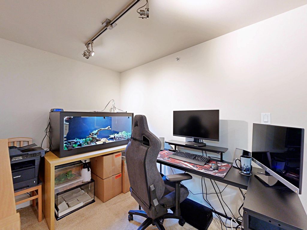 listing image 1108526079273380636