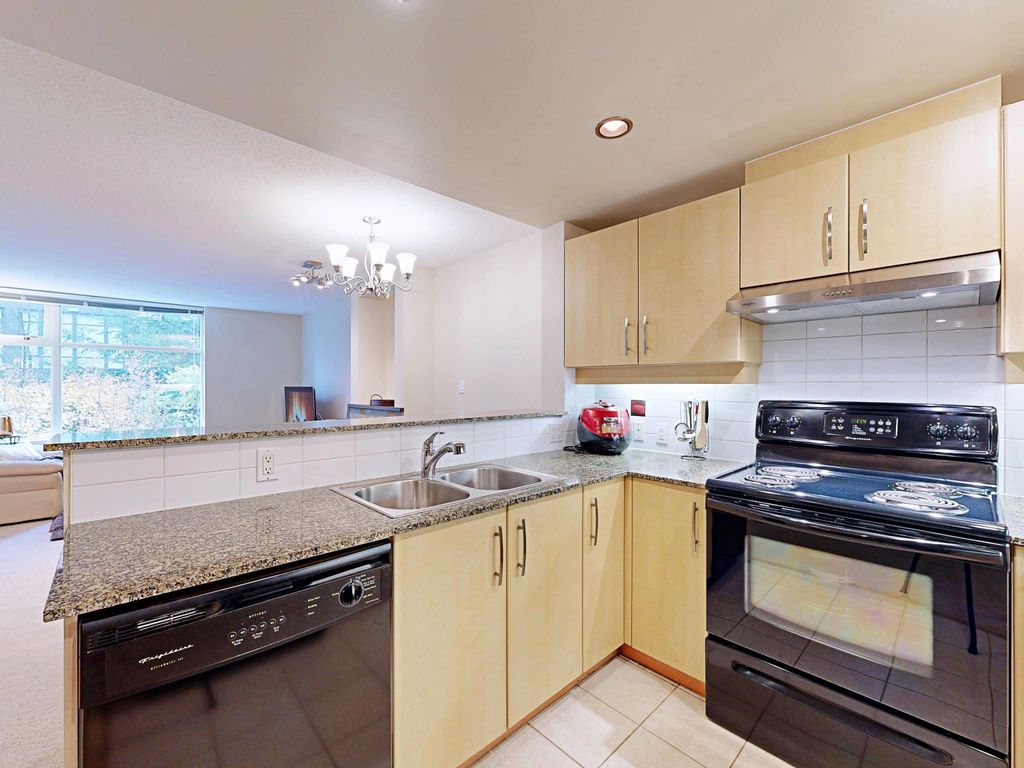 listing image 1106215804565775443