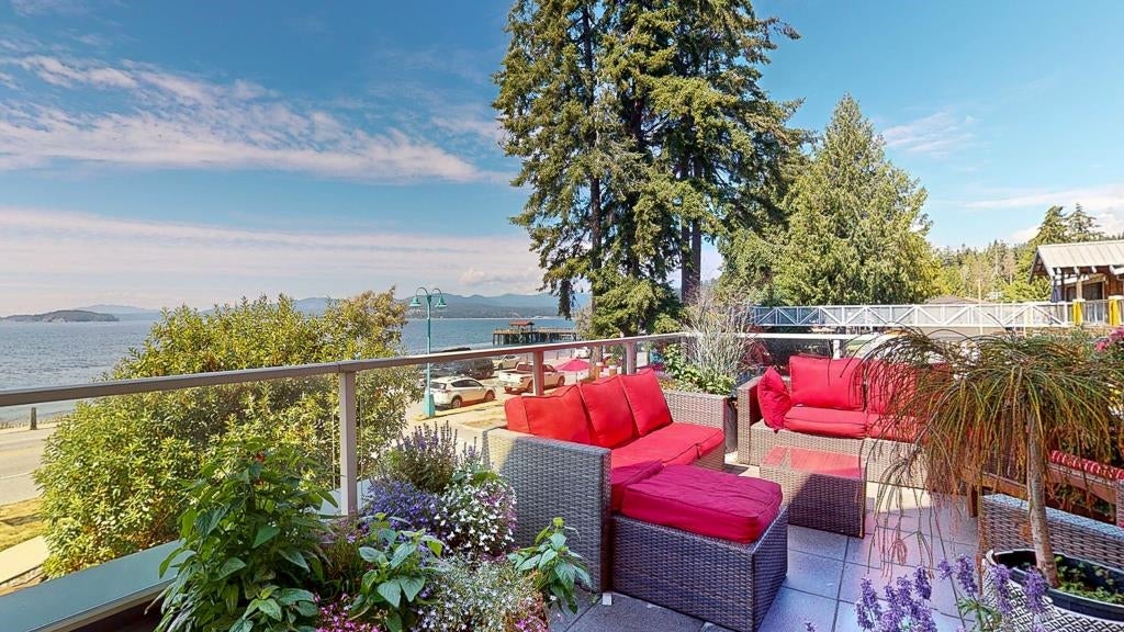 5160 Davis Bay Road 222