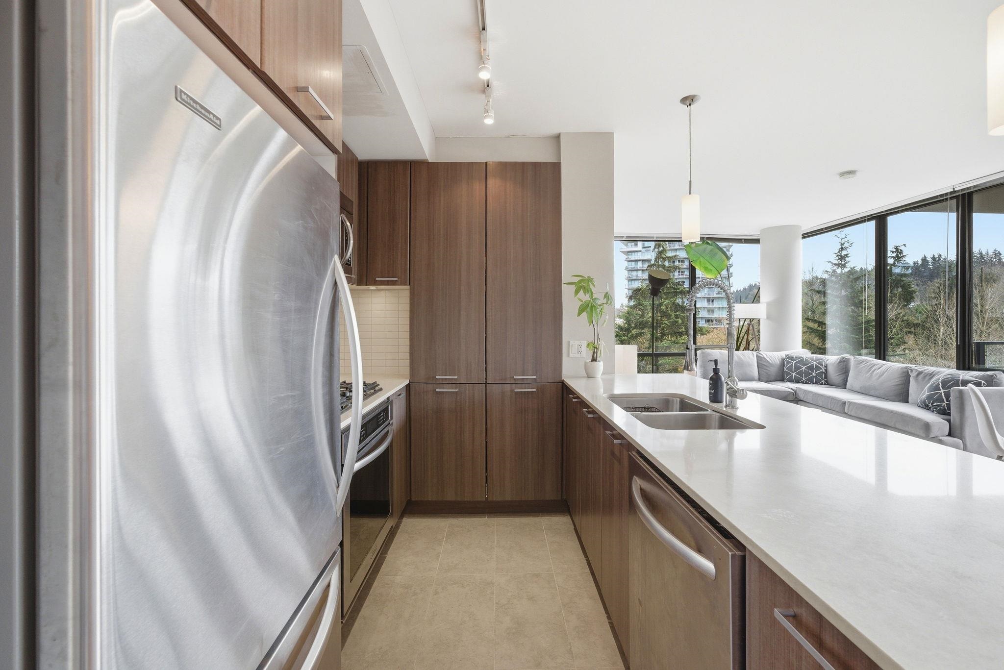 301 Capilano Road 707