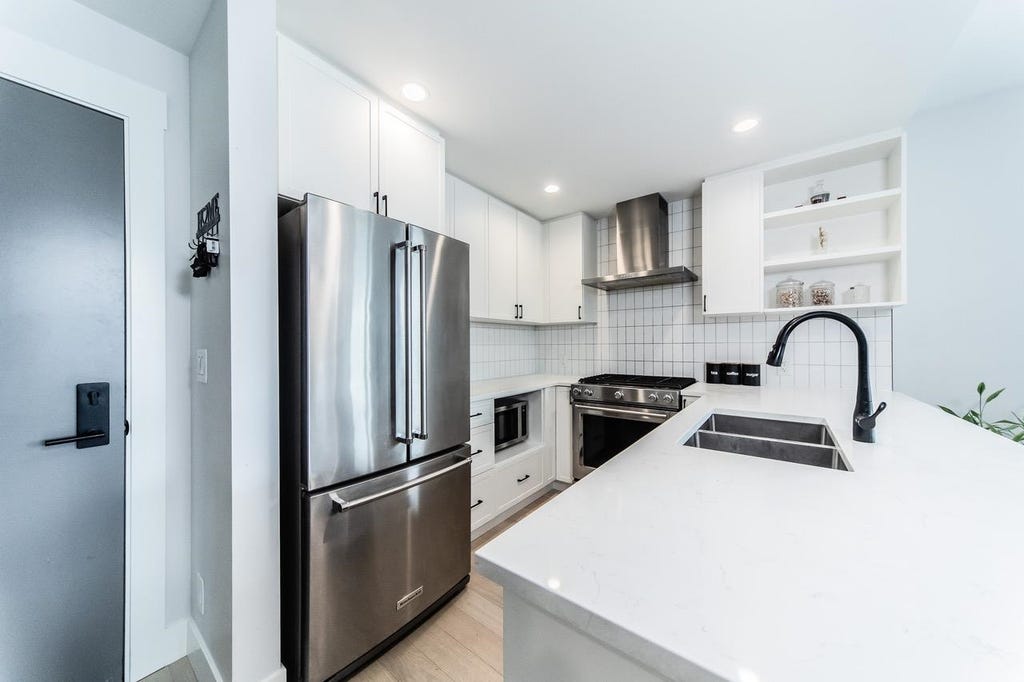 Photo of 22265 Dewdney Trunk Road #308, Maple Ridge, BC V2X 3J1 (MLS # R3142867)