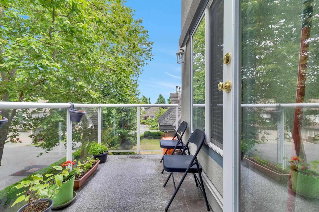 Photo of 12125 75a Avenue #305, Surrey, BC V3W 1B9 (MLS # R3140149)