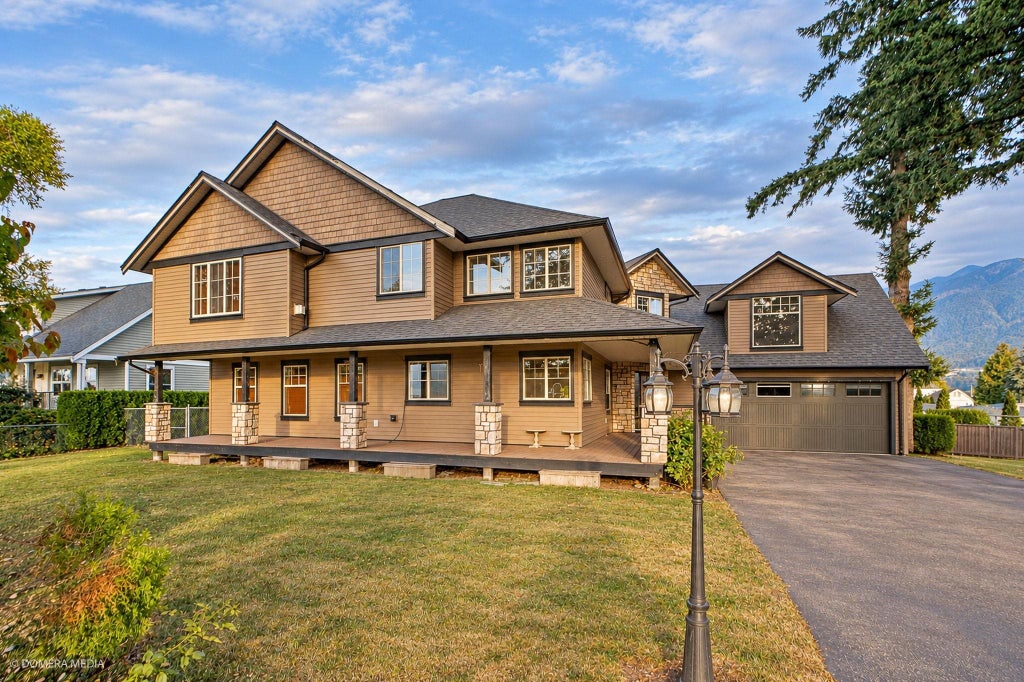 Photo of 8878 Upper Prairie Road, Chilliwack, BC V2P 6H4 (MLS # R3167473)