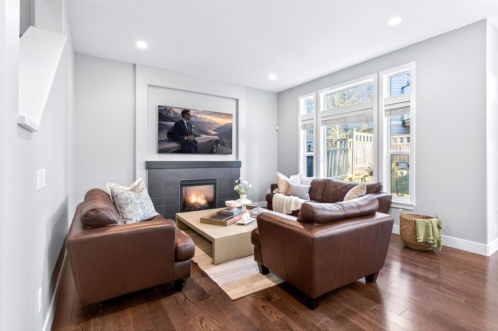 Photo of 16088 28b Avenue, Surrey, BC V3Z 3Y6 (MLS # R3153312)