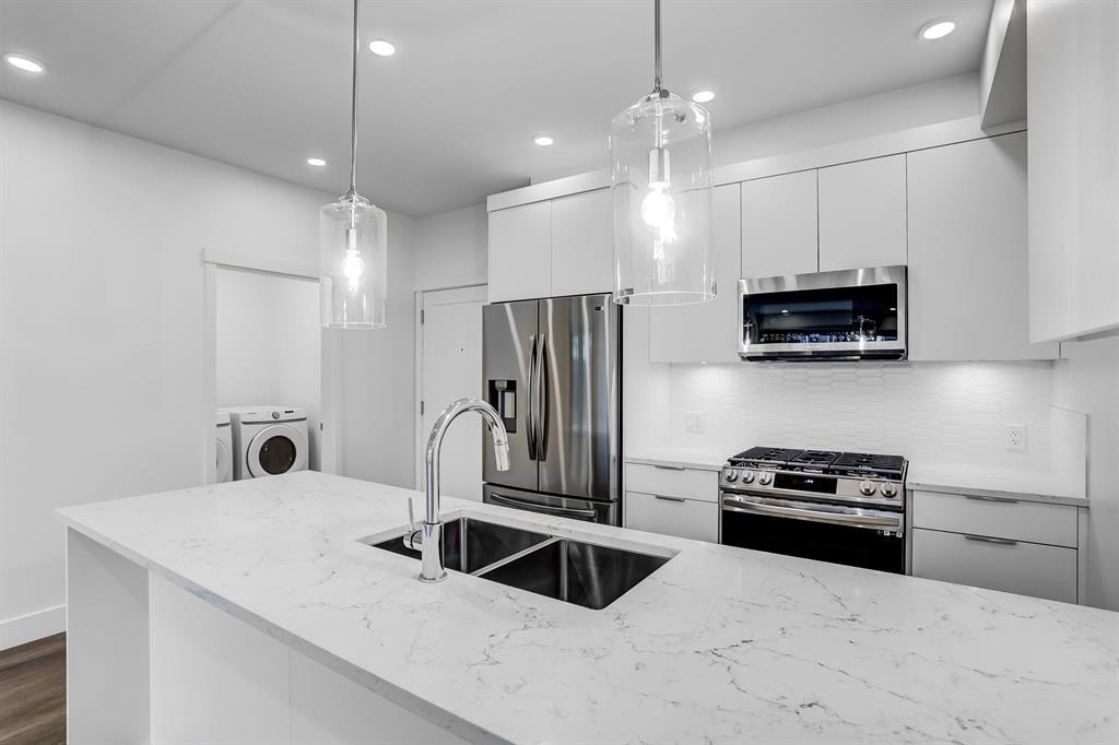 11865 227 Street 311