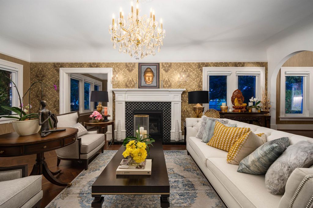 listing image 1109608897861991104