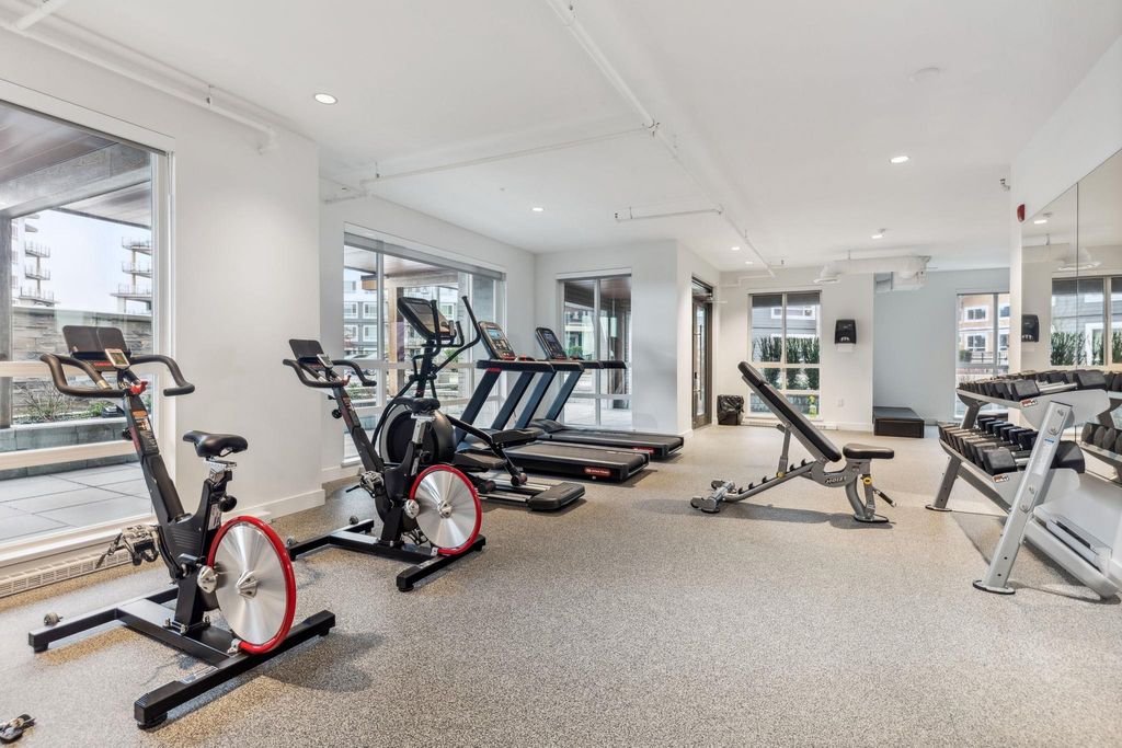 listing image 1107003465241340639