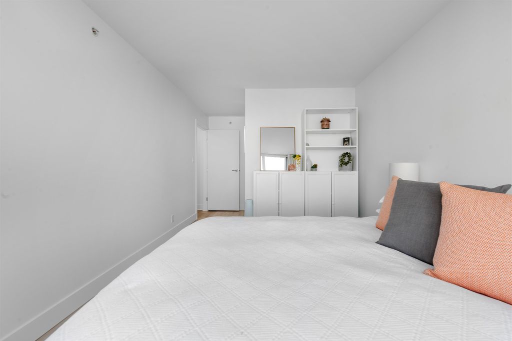 listing image 1107615997633225424