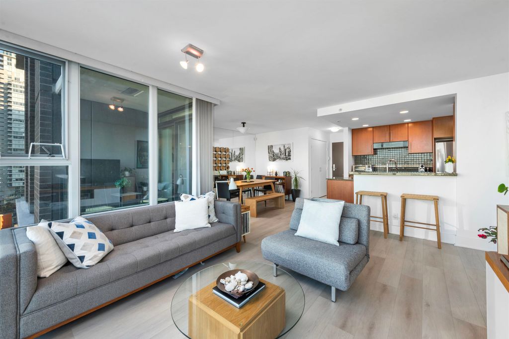 listing image 1109543177463516551