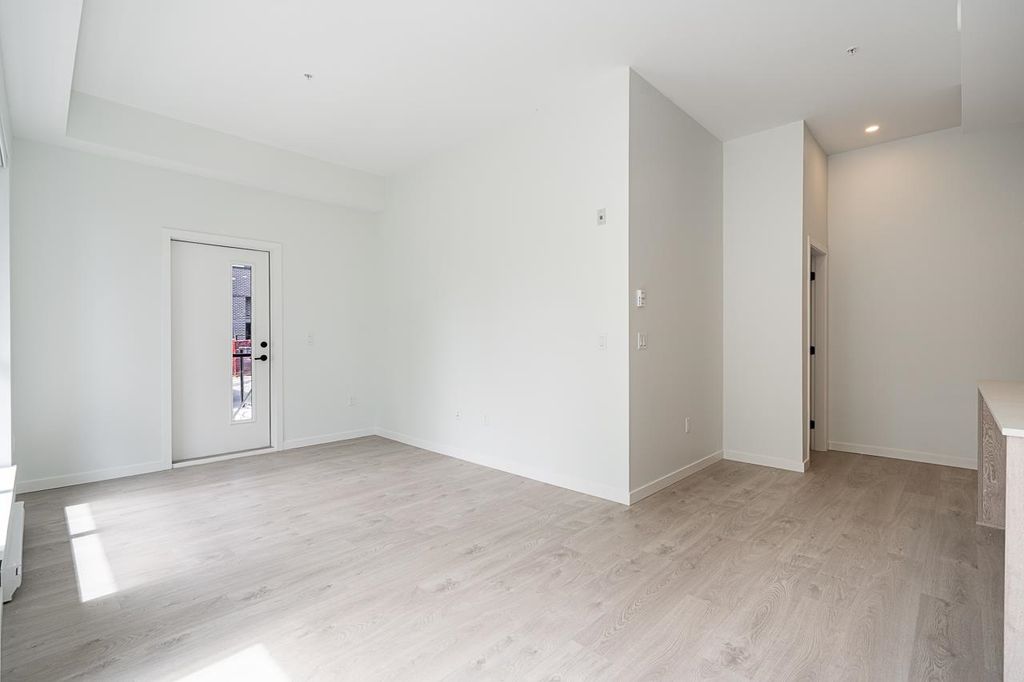 listing image 1105719847268700572