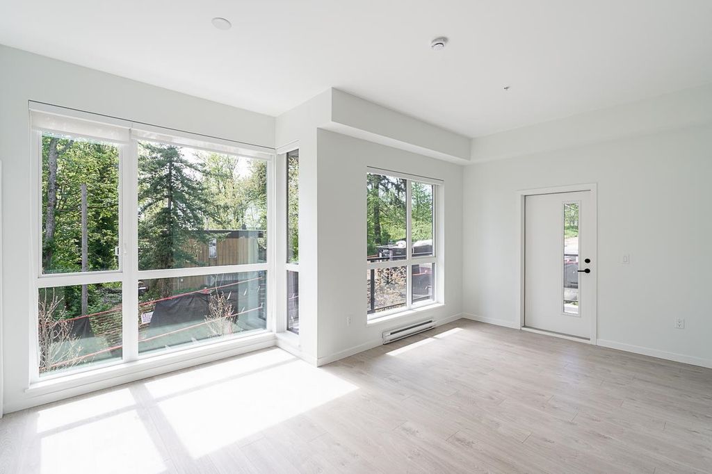 listing image 1103025211441990912