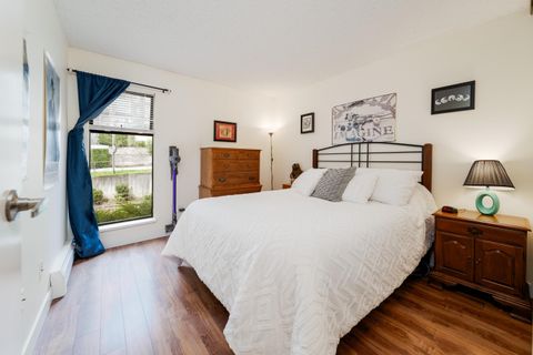 423 Agnes Street 211 New Westminster BC V3L 1G2