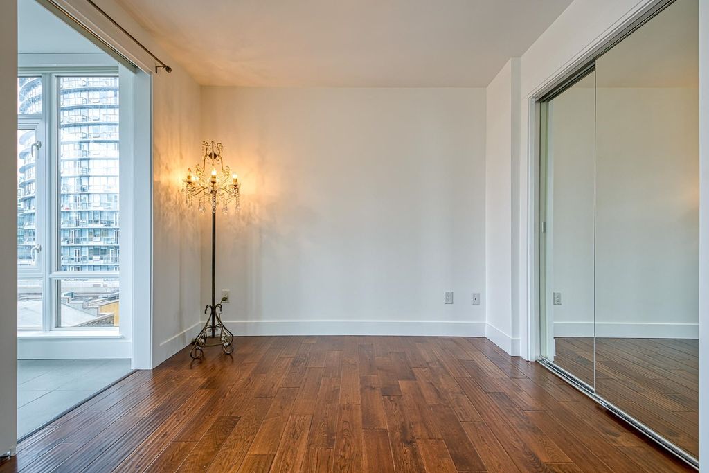 listing image 1105408675727018533