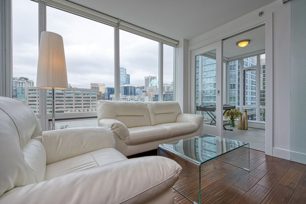 listing image 1102464795062412729