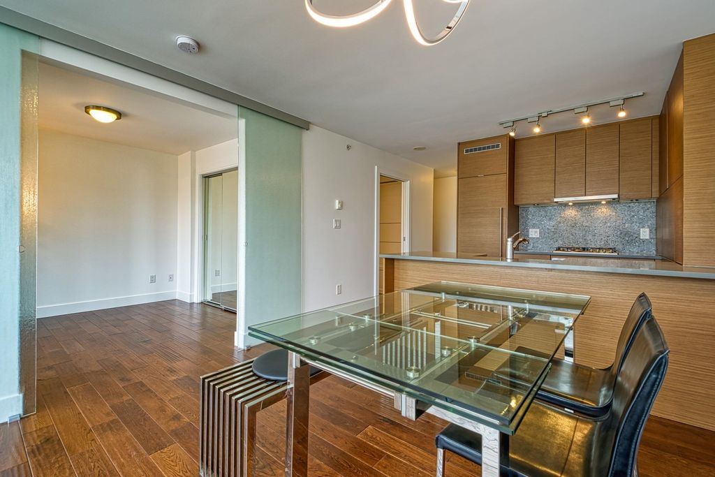 listing image 1105044514502765467