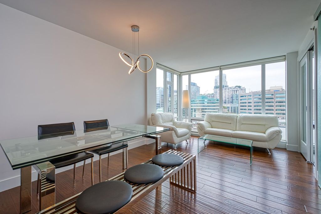 listing image 1101306382899494365