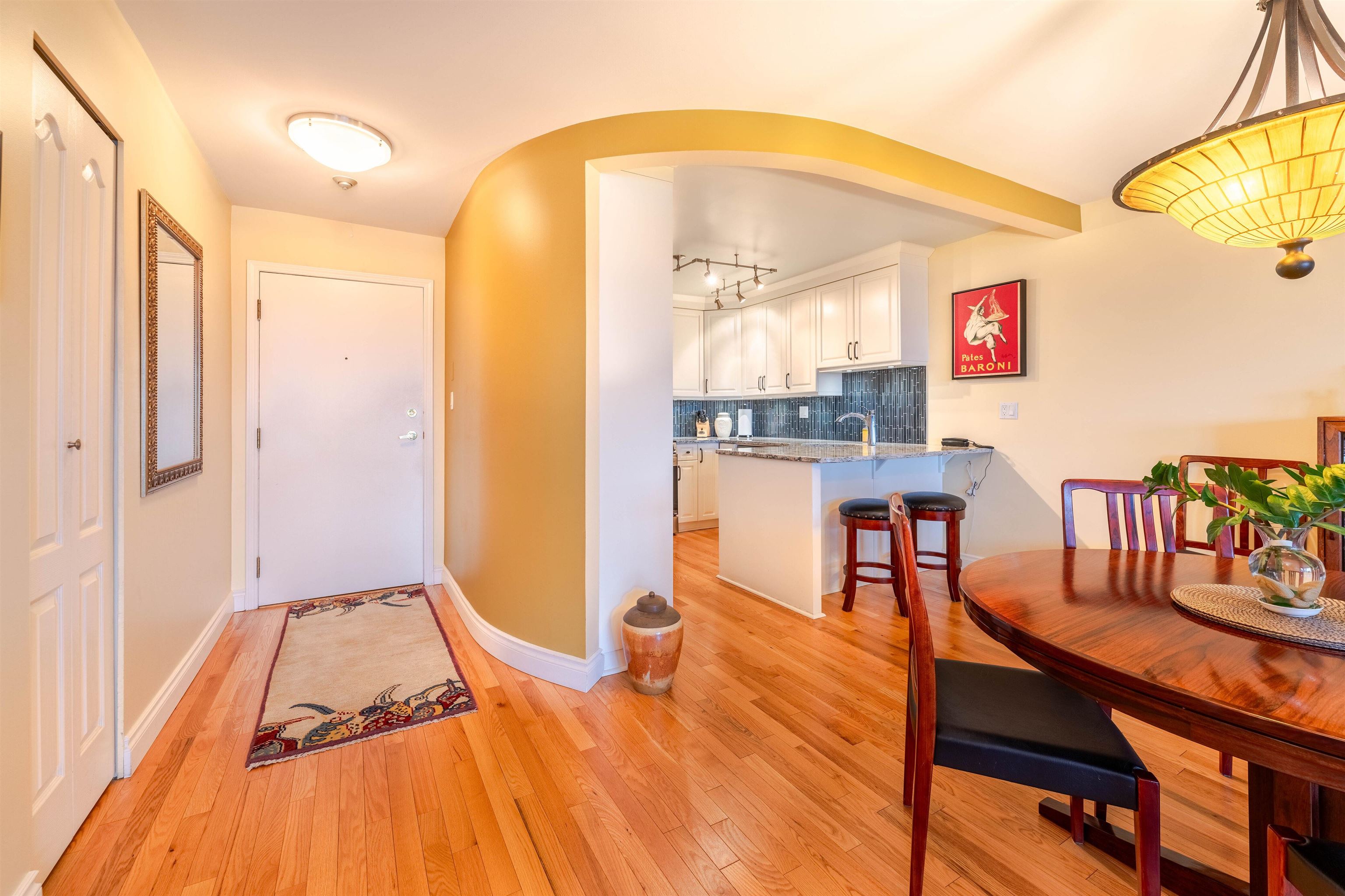 612 Fifth Avenue 1606