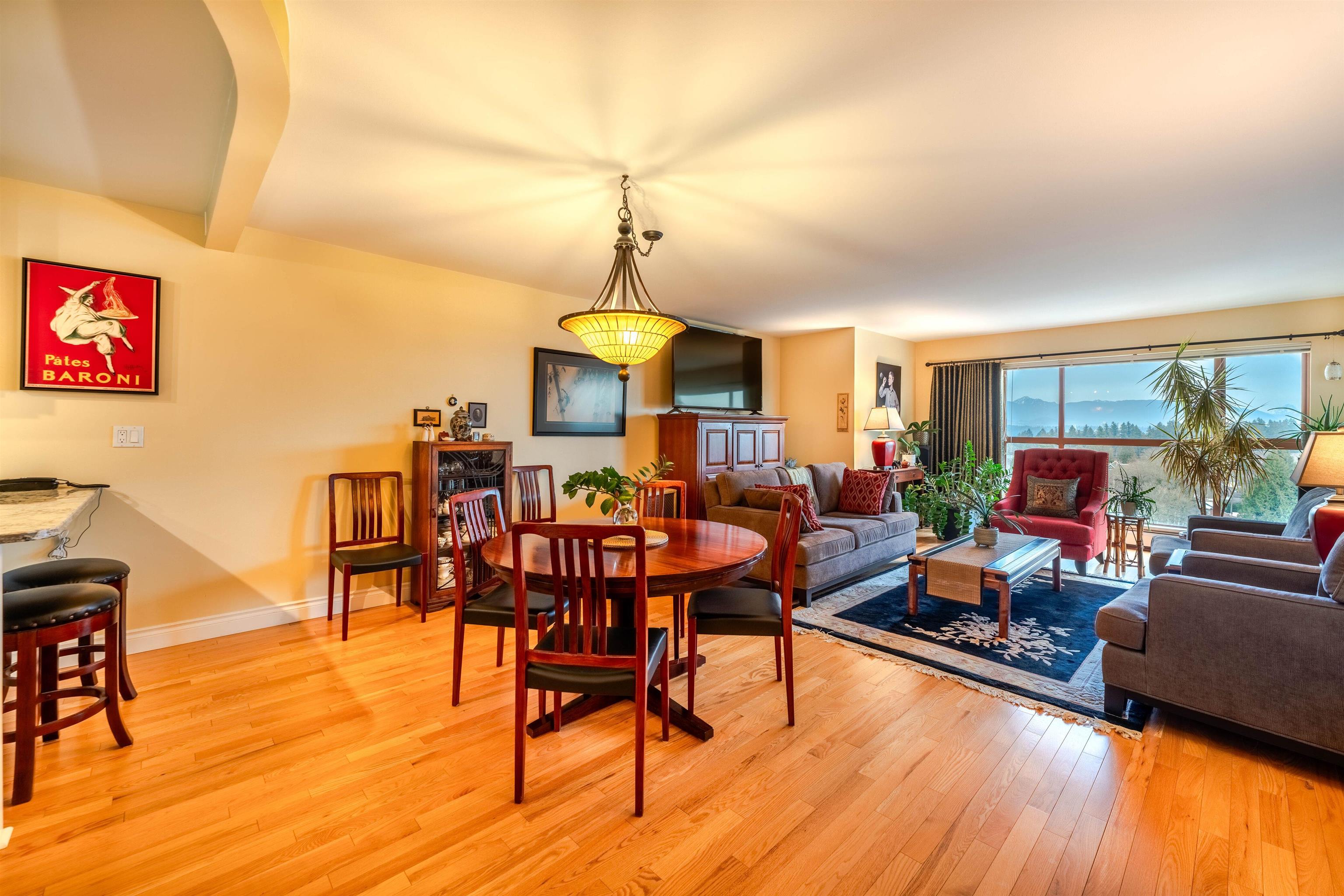 612 Fifth Avenue 1606