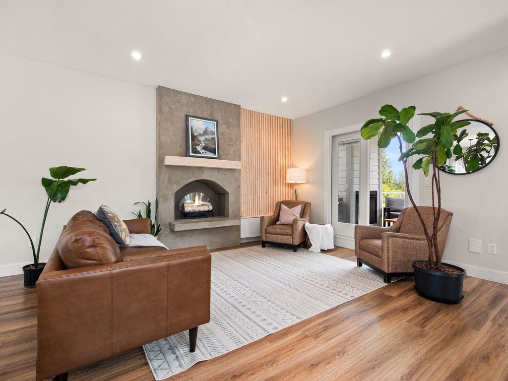 Photo of 4295 Old Clayburn Road #20, Abbotsford, BC V3G 0G4 (MLS # R3111090)