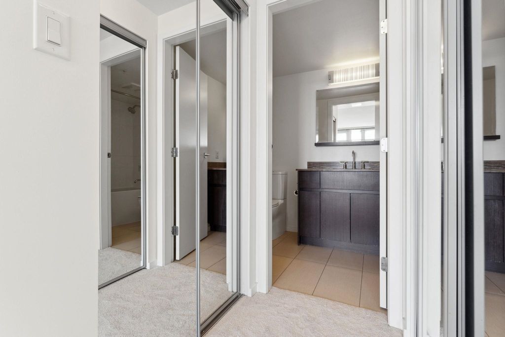 listing image 1105454115145719452