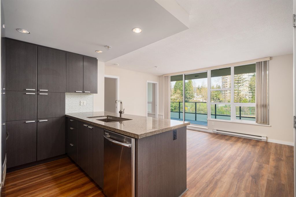 listing image 1105717377000594056