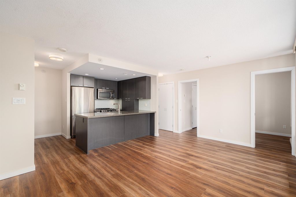 listing image 1108477308570523210