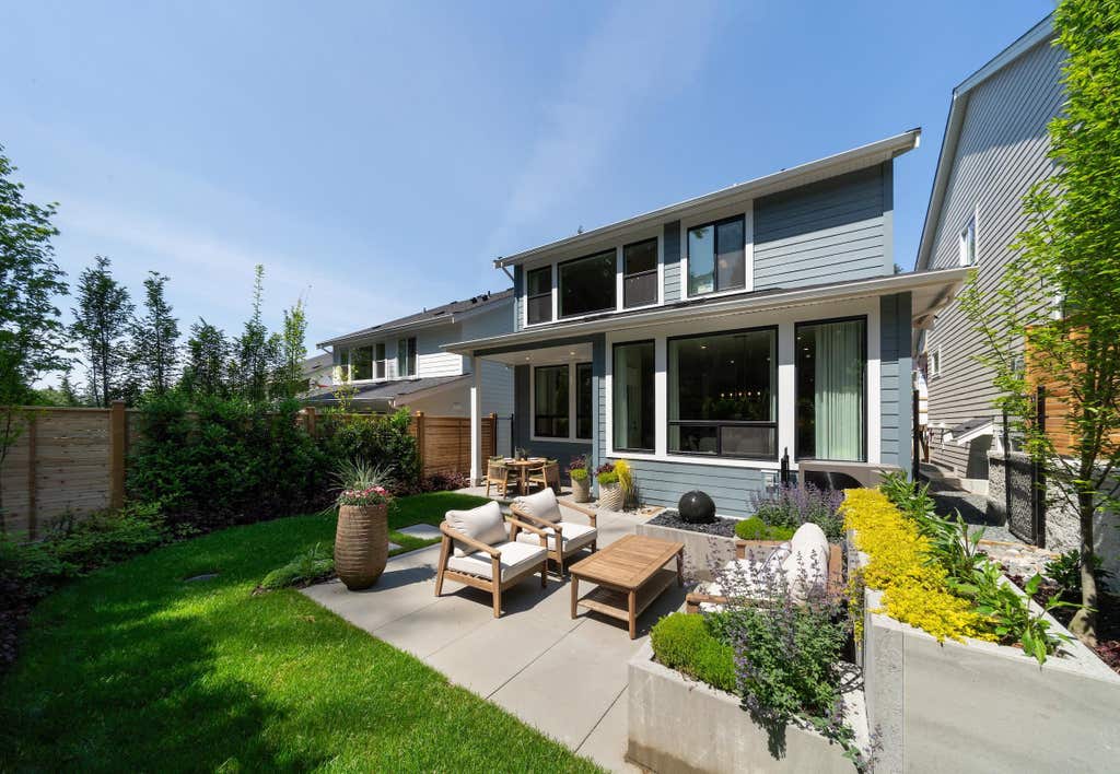 Photo of 23357 Seymour Avenue, Maple Ridge, BC V4R 0J7 (MLS # R3146984)