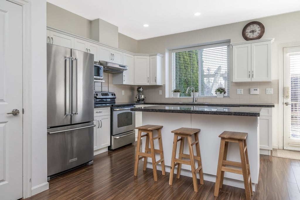 Photo of 20854 72 Avenue, Langley, BC V2Y 0J1 (MLS # R3159582)