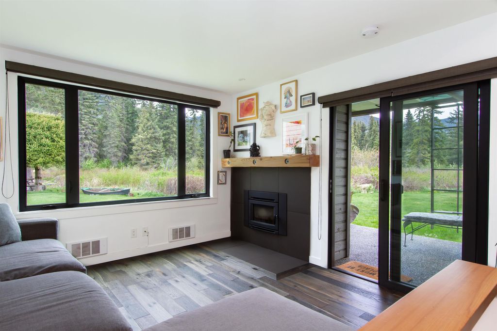 listing image 1102395159867541583