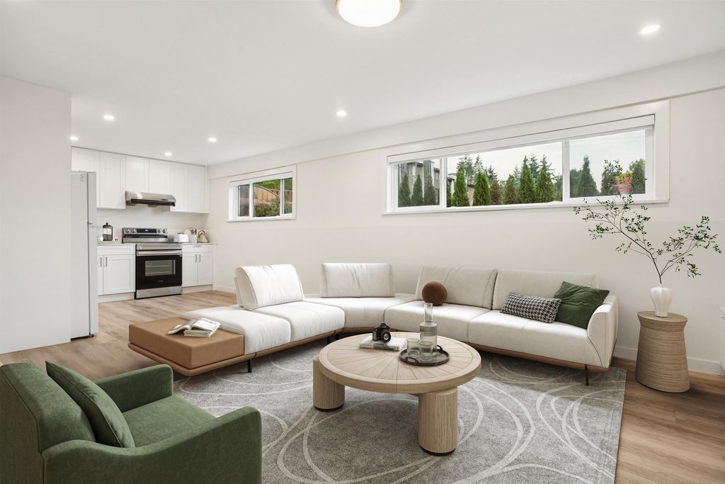 listing image 1106759723423393239