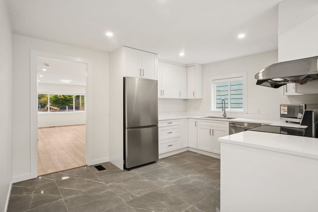 listing image 1109279937939834337