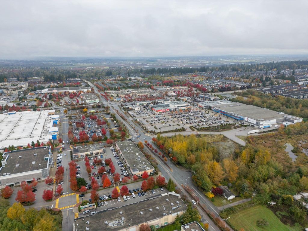 listing image 1103346480203242302