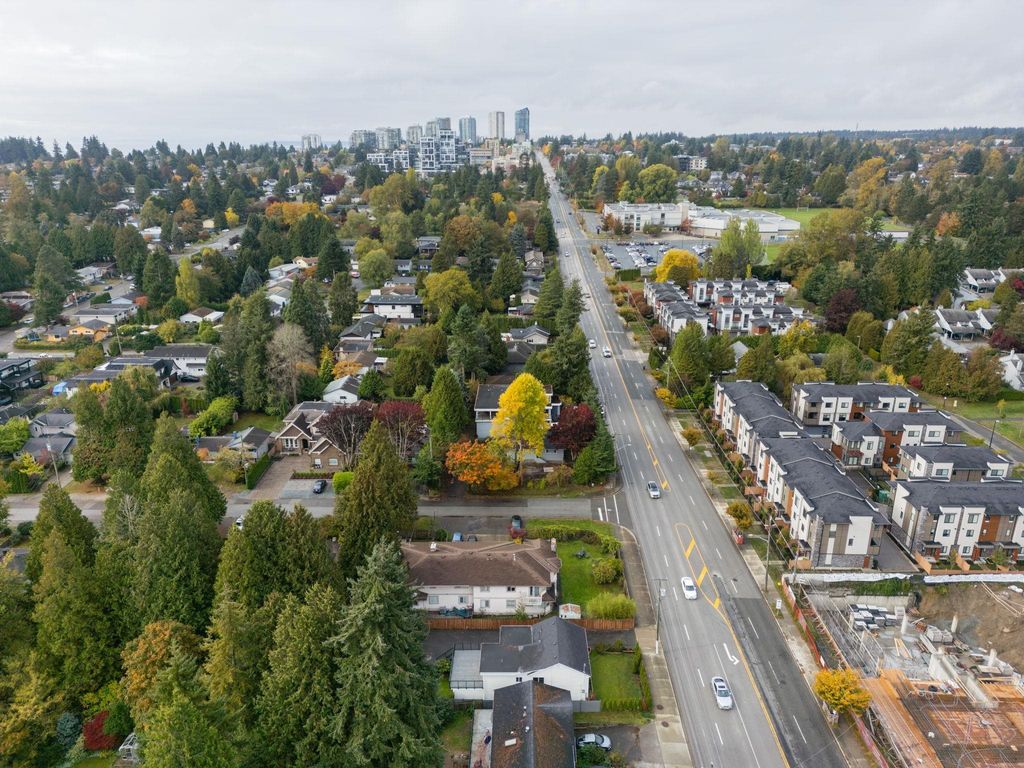 listing image 1102085247092661151