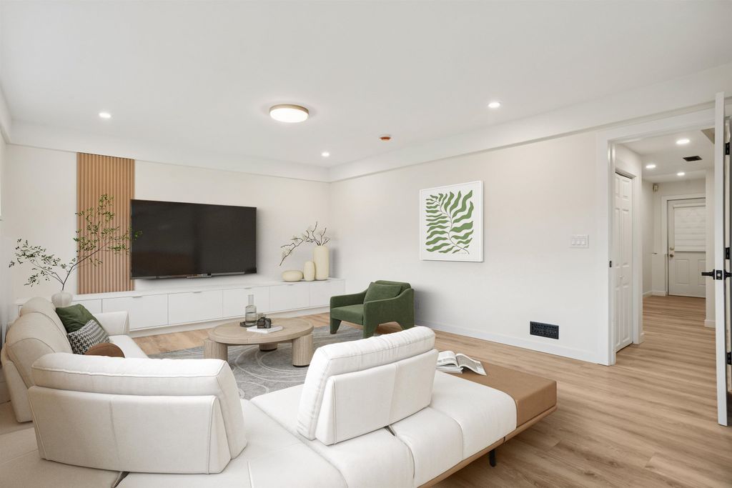 listing image 1107424491218548636