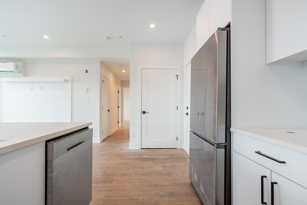listing image 1101865328558063381