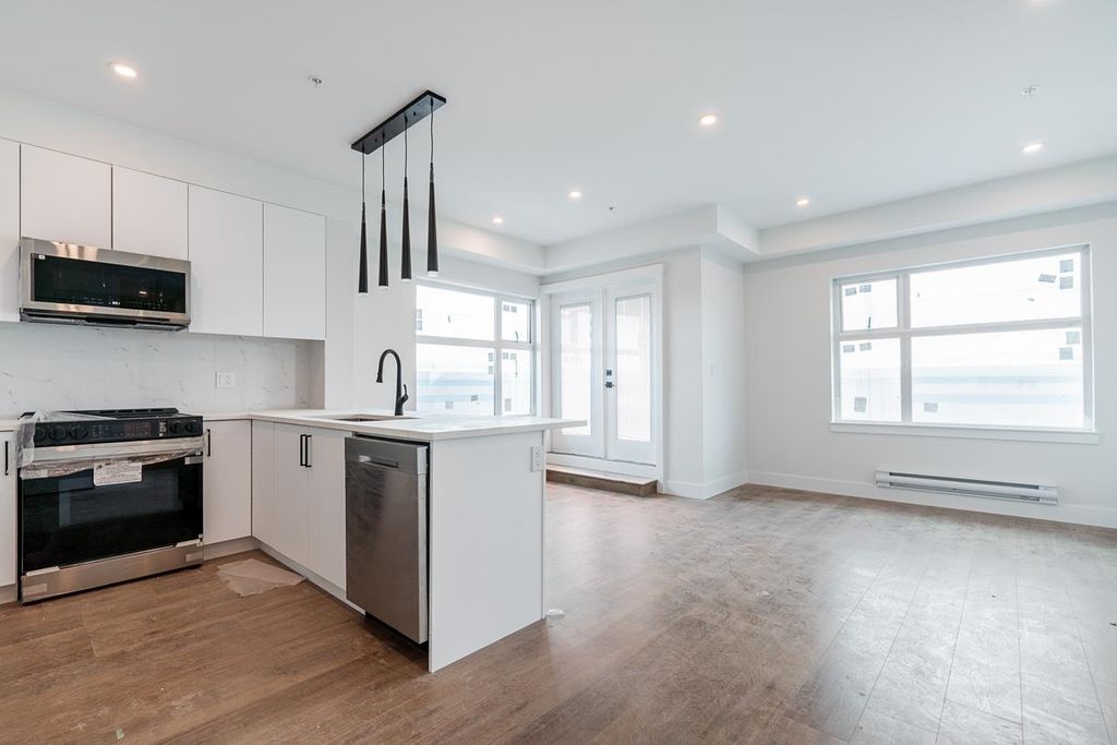 listing image 1106589440640383708