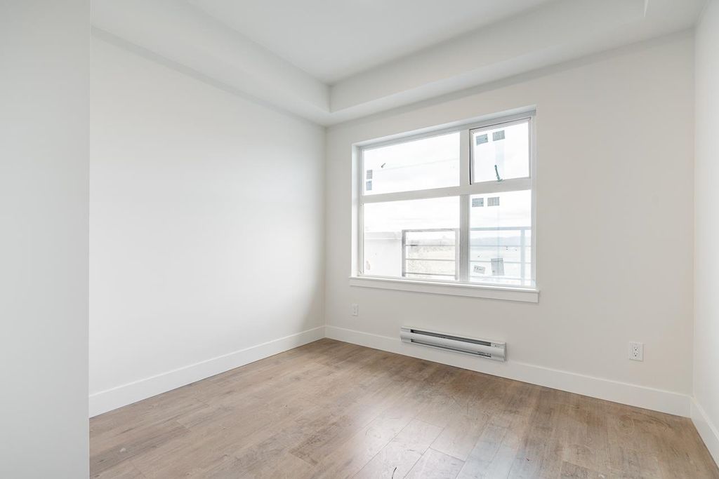 listing image 1104045627785071195