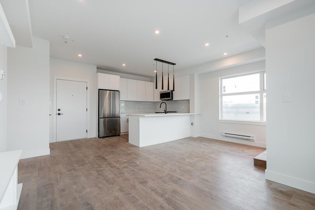 listing image 1100948557571909114