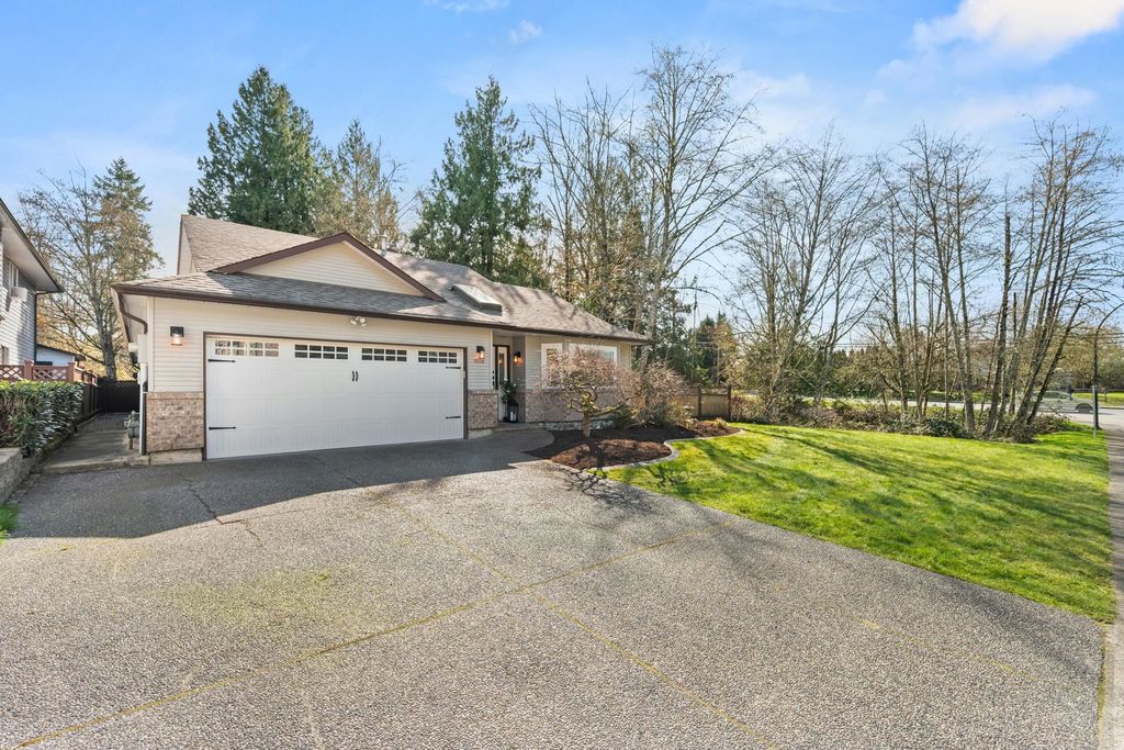 Photo of 23216 121a Avenue, Maple Ridge, BC V2X 0X1 (MLS # R3107375)
