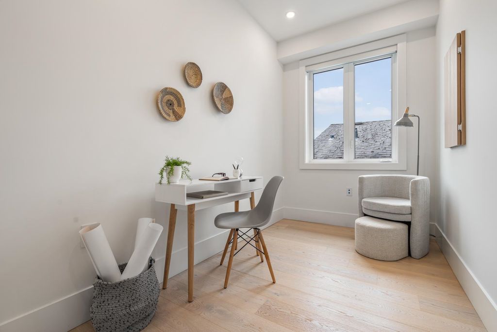 listing image 1104411615297167556