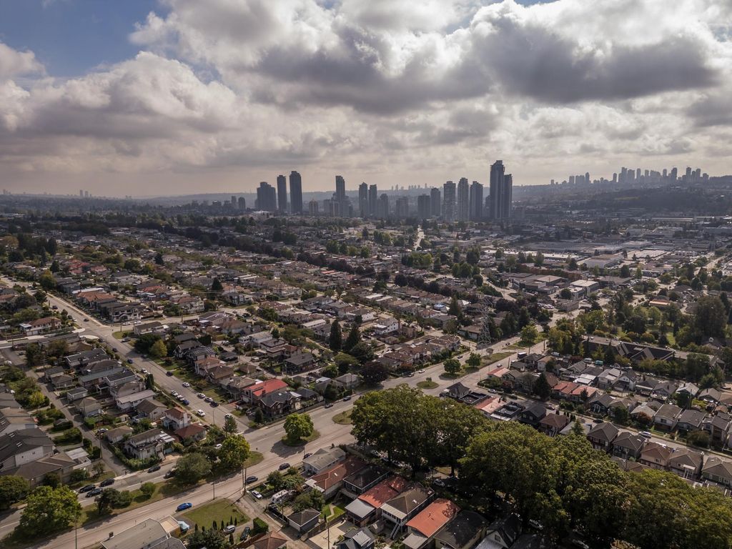 listing image 1106761314886204699