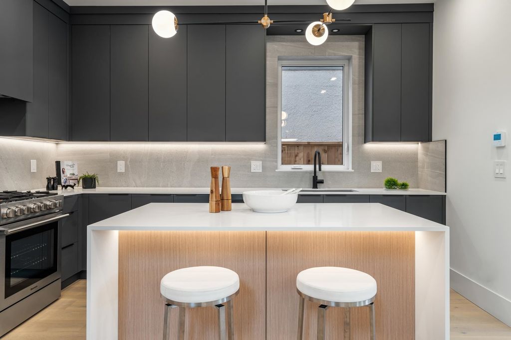 listing image 1103141181790094879