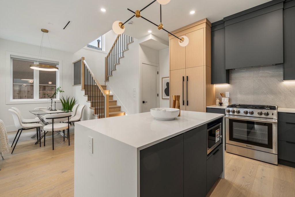 listing image 1101402641361098563